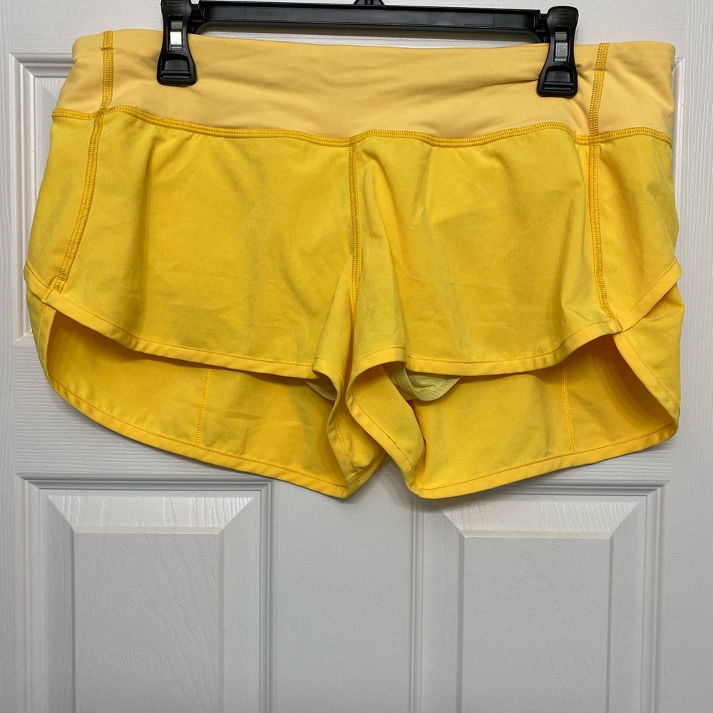 Lululemon size 10 Speed shorts